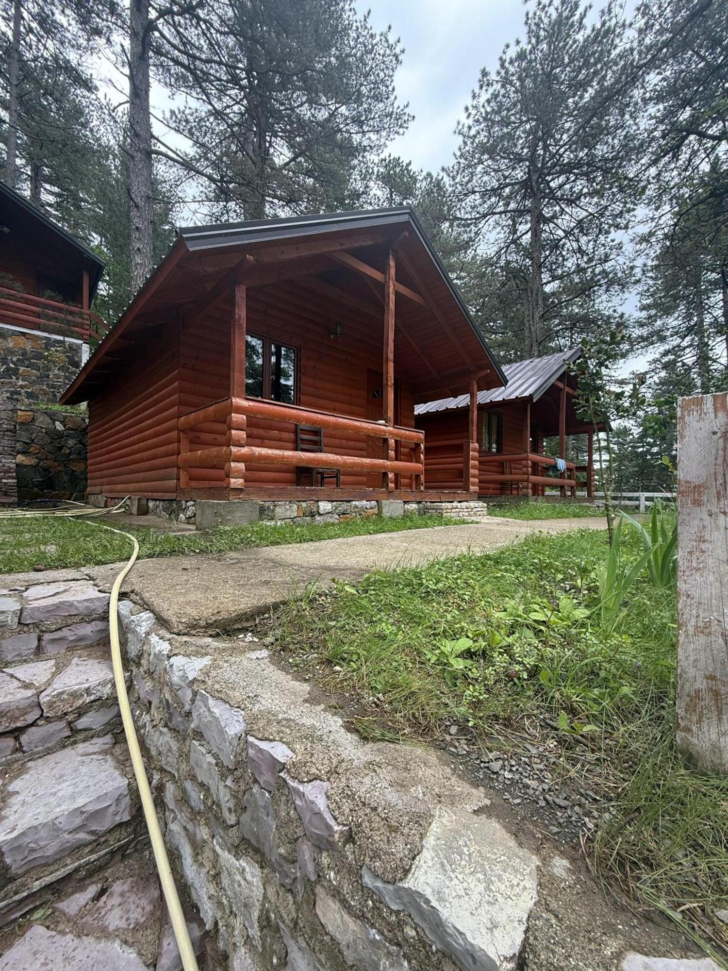 Hotel Restaurant Sajmiri *