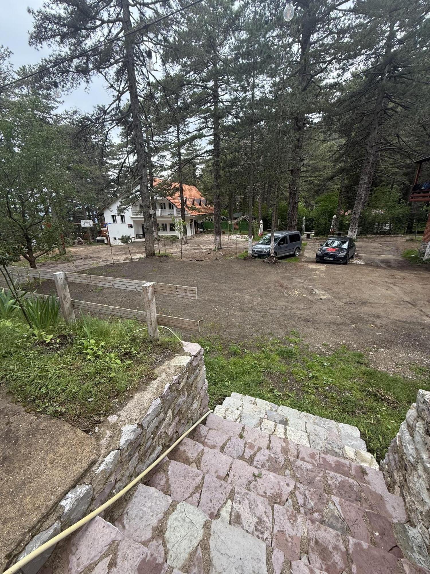 Hotel Restaurant Sajmiri *